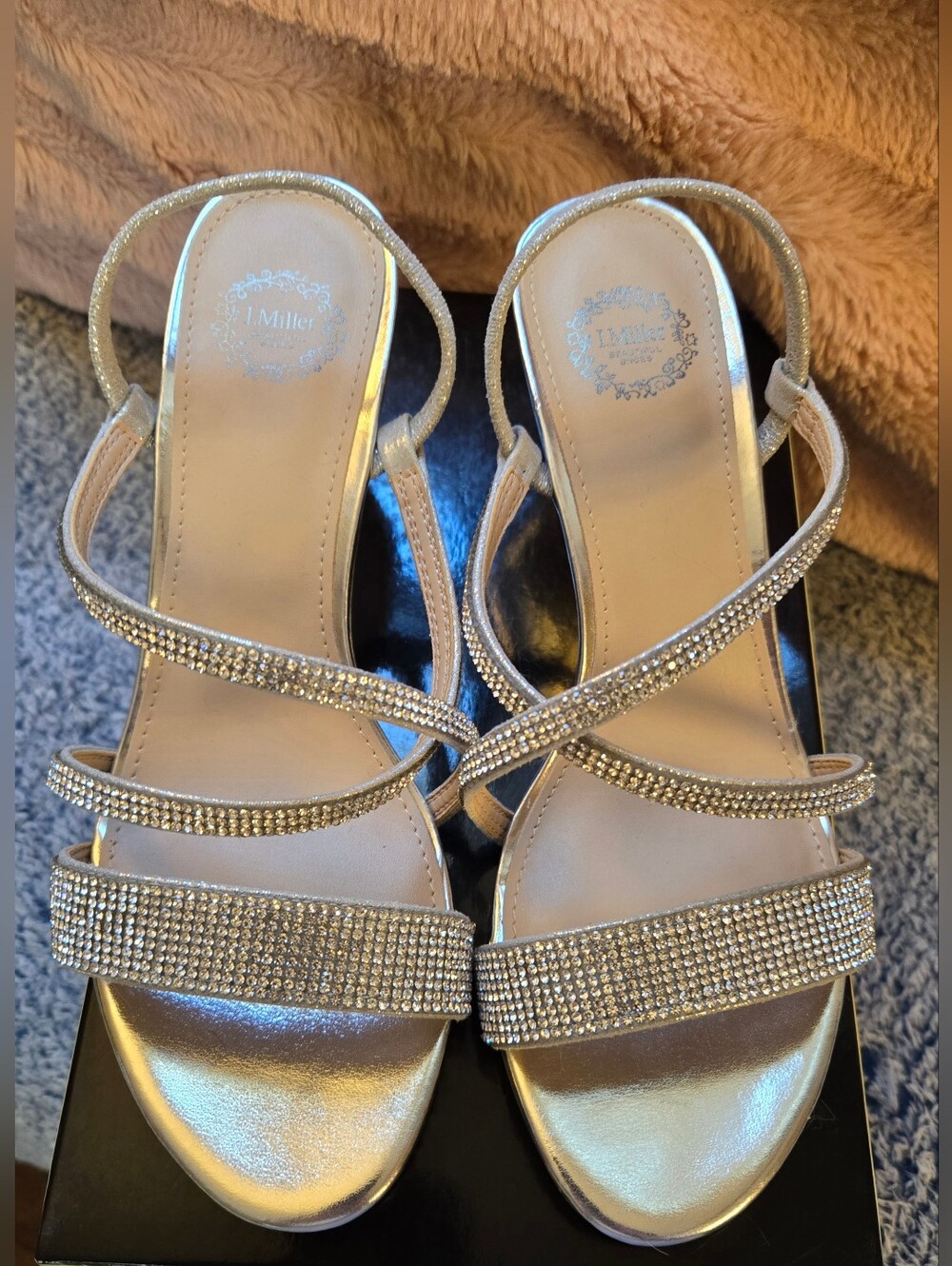 I. Miller Womens Silver Neilson Wedge Sandals Size 7.5